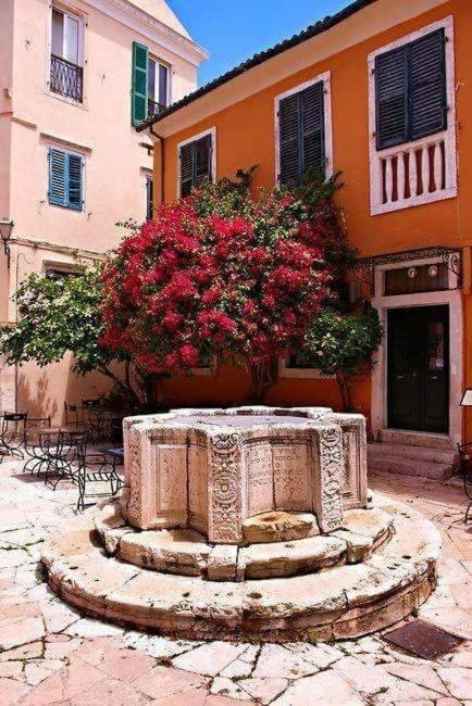 Venetian Well Cozy Apartment Corfu Old Town Exteriör bild