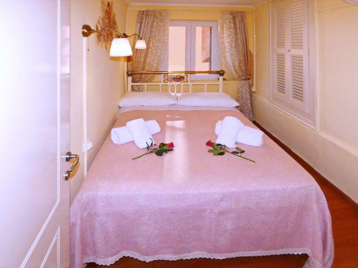 Venetian Well Cozy Apartment Corfu Old Town Exteriör bild
