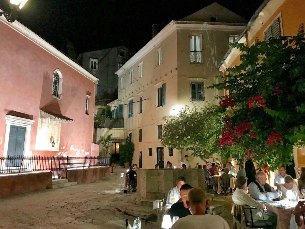 Venetian Well Cozy Apartment Corfu Old Town Exteriör bild