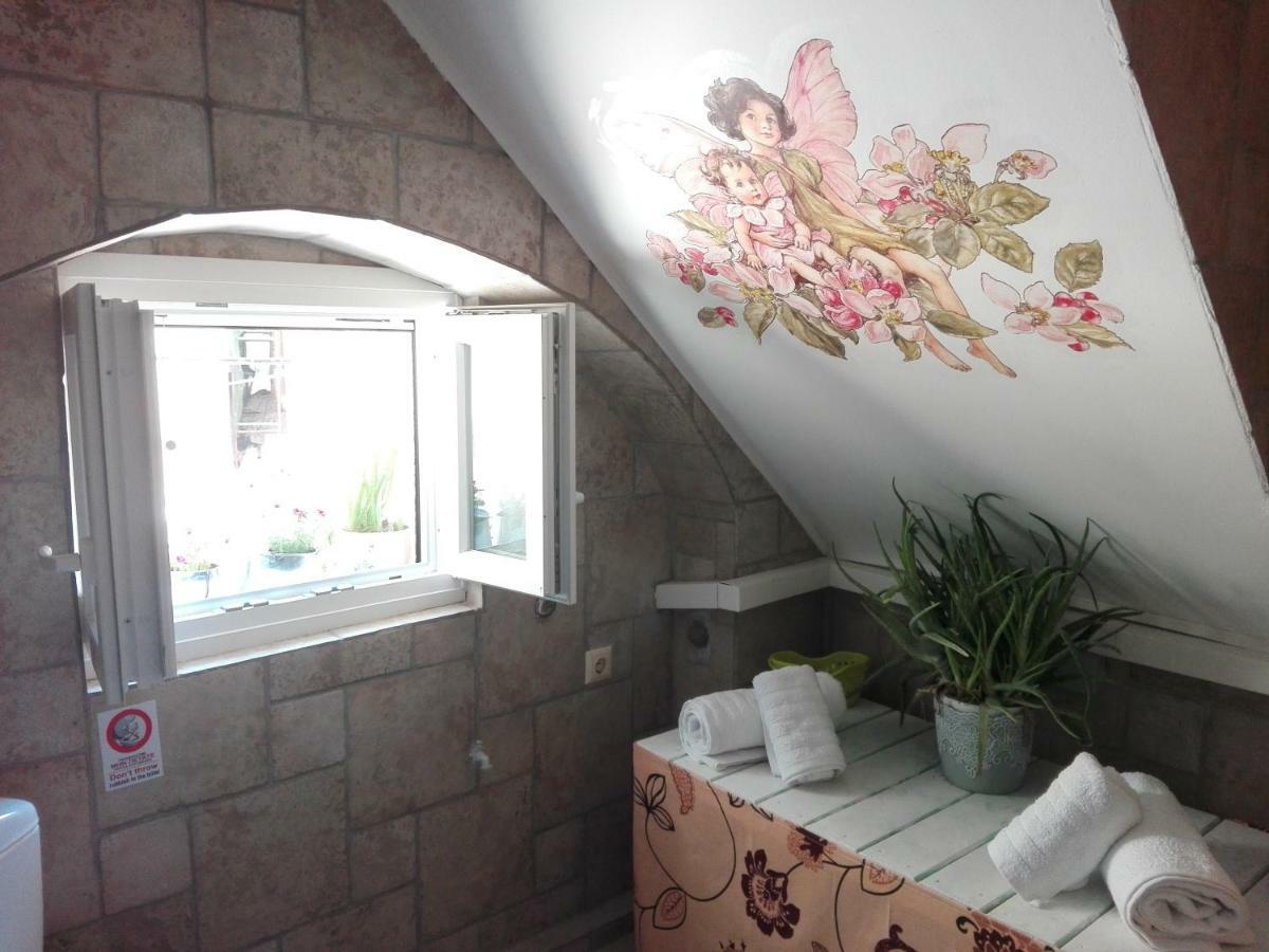 Venetian Well Cozy Apartment Corfu Old Town Exteriör bild